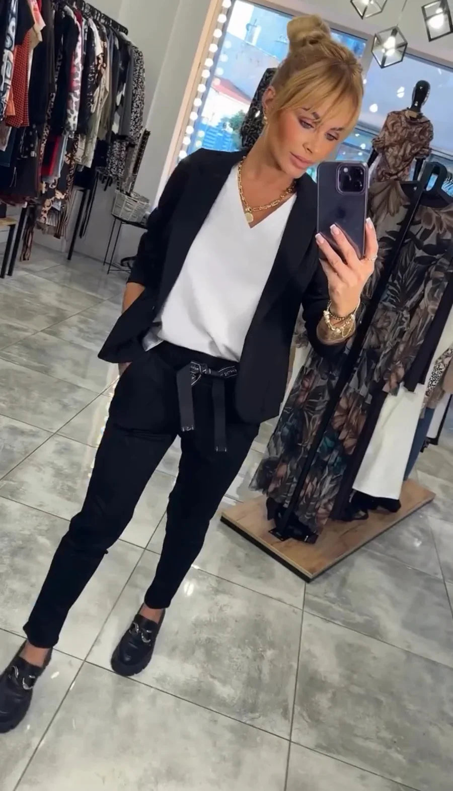 Ksenia | Conjunto confeccionado con blazer suave y joggers holgados